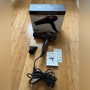 CHI Deep Brilliance Hair Dryer with attachments. + Free Gift ❤️🩷